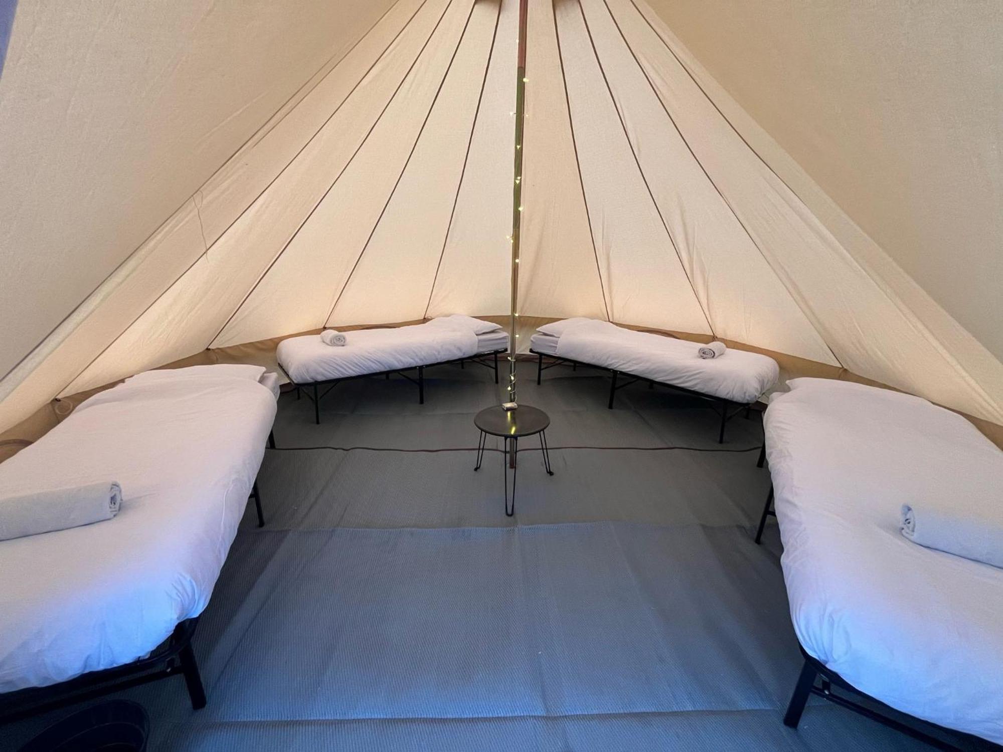 Suitehuts @ Silverstone Buitenkant foto