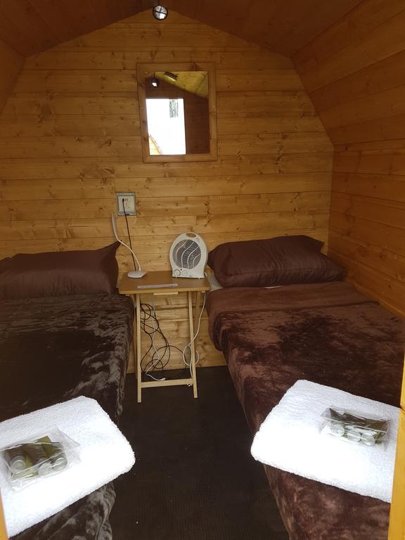 Suitehuts @ Silverstone Buitenkant foto