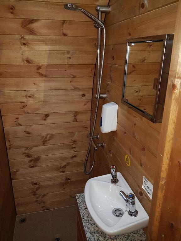 Suitehuts @ Silverstone Buitenkant foto